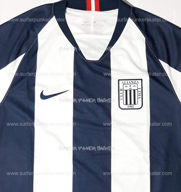 Camiseta de Alianza lima del año 2020 sin Sponsor